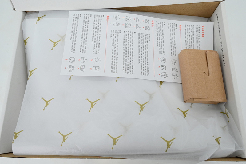 【BA2ZY】65白金 ZY版乔丹1代 FD2596-107 Wmns Air Jordan 1 Retro High OG 'Metallic Gold'