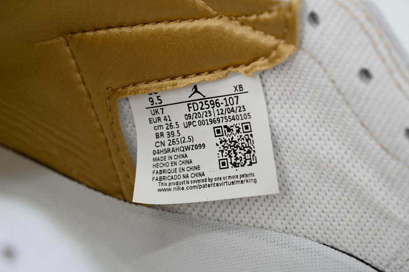 【BA2ZY】65白金 ZY版乔丹1代 FD2596-107 Wmns Air Jordan 1 Retro High OG 'Metallic Gold'