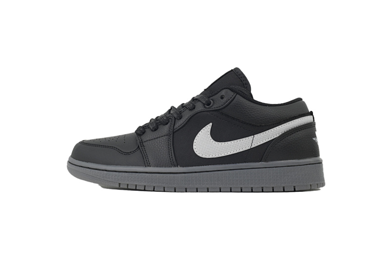 yupoo_322596_46c1a360.jpg 【AA1XH】低反光黑武士 乔丹1代低帮 HV5968-001 Air Jordan 1 Low 'Black White Dark Gum'
