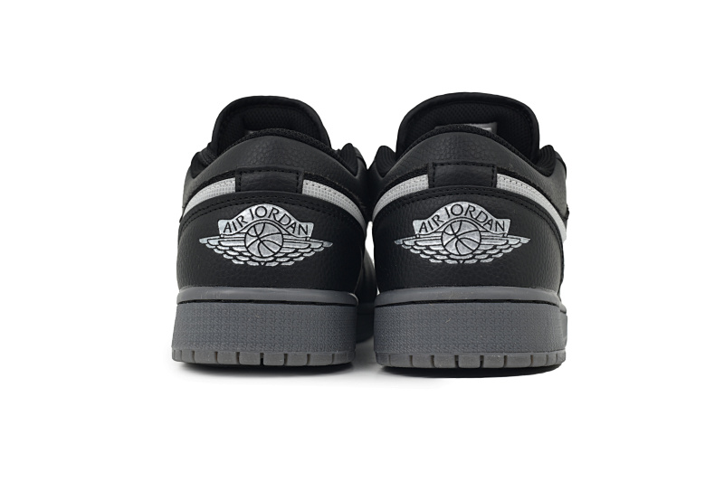 【AA1XH】低反光黑武士  乔丹1代低帮  HV5968-001 Air Jordan 1 Low 'Black White Dark Gum'