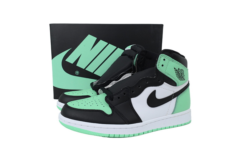【BA2ZY】黑绿 ZY版乔丹1代 DZ5485-130  Air Jordan 1 Retro High OG 'Green Glow'