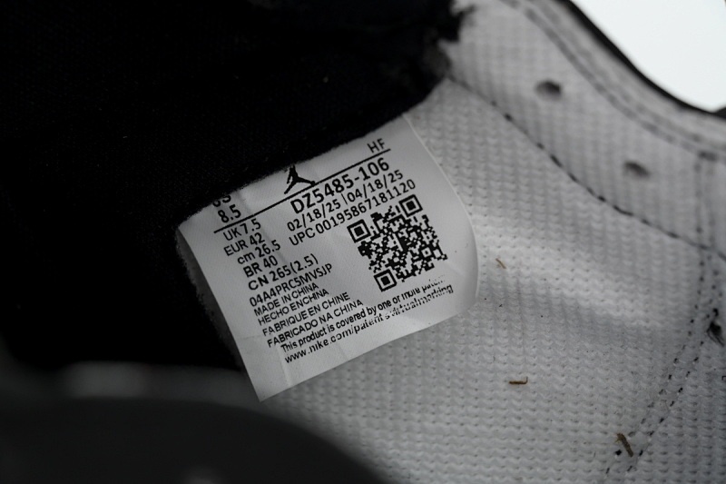 【BA2ZY】黑脚趾2.0 ZY版乔丹1代  DZ5485-106 Air Jordan 1 Retro High OG 'Black Toe Reimagined'