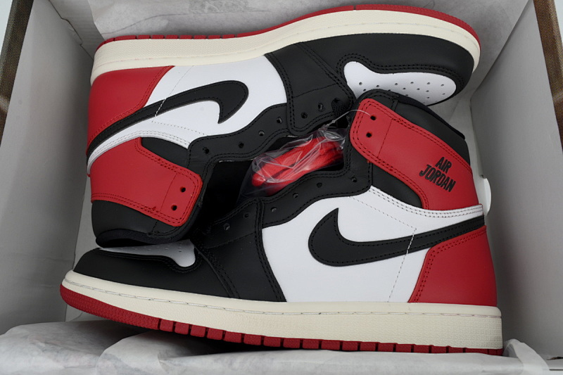 【BA2ZY】黑脚趾2.0 ZY版乔丹1代  DZ5485-106 Air Jordan 1 Retro High OG 'Black Toe Reimagined'