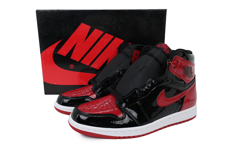 【BA2ZY】漆皮禁穿 ZY版乔丹1代 555088-063 Air Jordan 1 High “Banned”