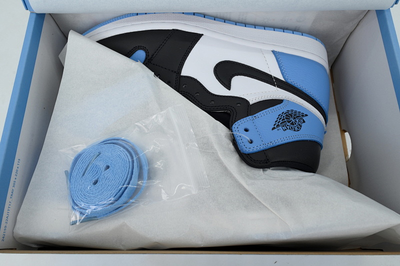 yupoo_323492_799e5892.jpg 【BA2ZY】复古 ZY版乔丹1代 DZ5485-400 Air Jordan 1 High OG “UNC Toe”