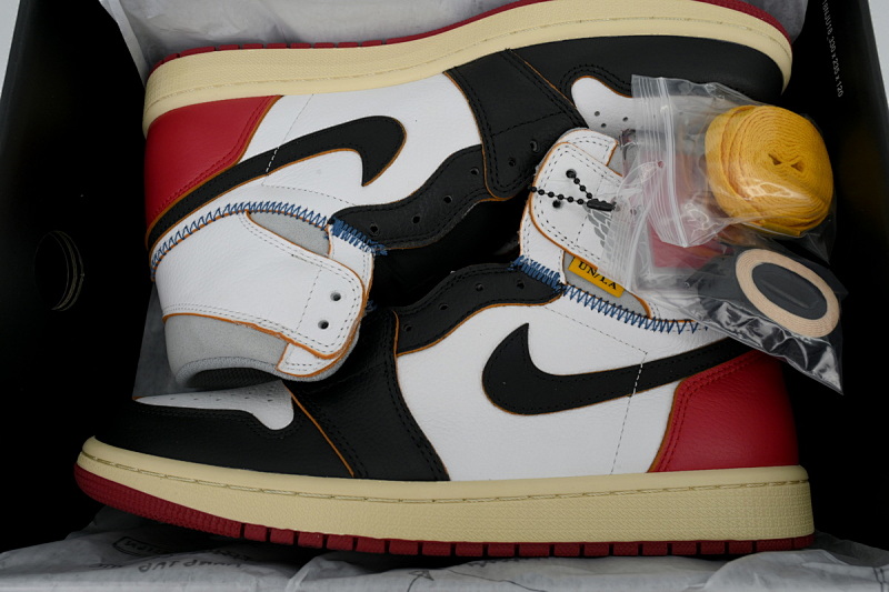 【CA5ZY】黑拼接 ZY版乔丹1代 BV1300-106 Union X Air Jordan 1 OG Hi Retro“Black Toe”