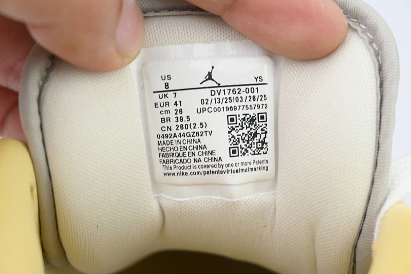 【AA1XH】低黑灰丝绸锻 乔丹1代低帮 DV1762-001 Air Jordan 1 Low SE 'Beaded Swoosh'