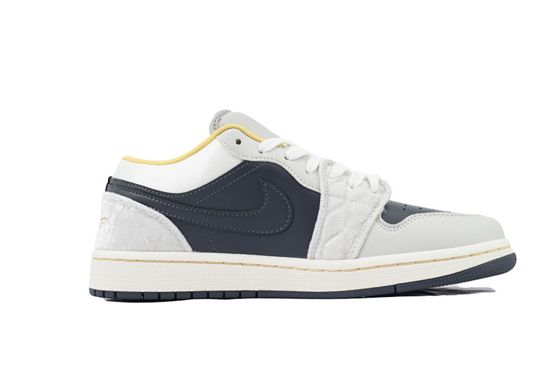 【AA1XH】低黑灰丝绸锻 乔丹1代低帮 DV1762-001 Air Jordan 1 Low SE 'Beaded Swoosh'