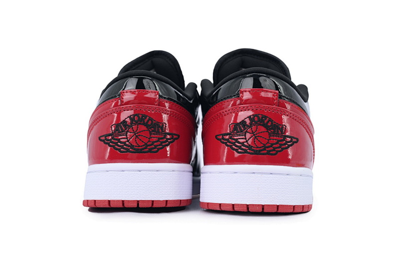 yupoo_324747_a3f6d30e.jpg 【AA1XH】黑红金人 乔丹1代低帮 553558-063 Air Jordan 1 Retro Low OG 'Black Red'