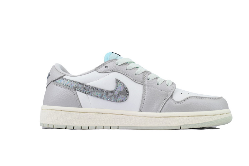 【AA1XH】蛇年限定 乔丹1代低帮 HF3144-100 Air Jordan 1 Retro Low OG 'Year of the Snake'