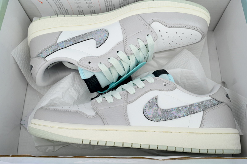 【AA1XH】蛇年限定 乔丹1代低帮 HF3144-100 Air Jordan 1 Retro Low OG 'Year of the Snake'