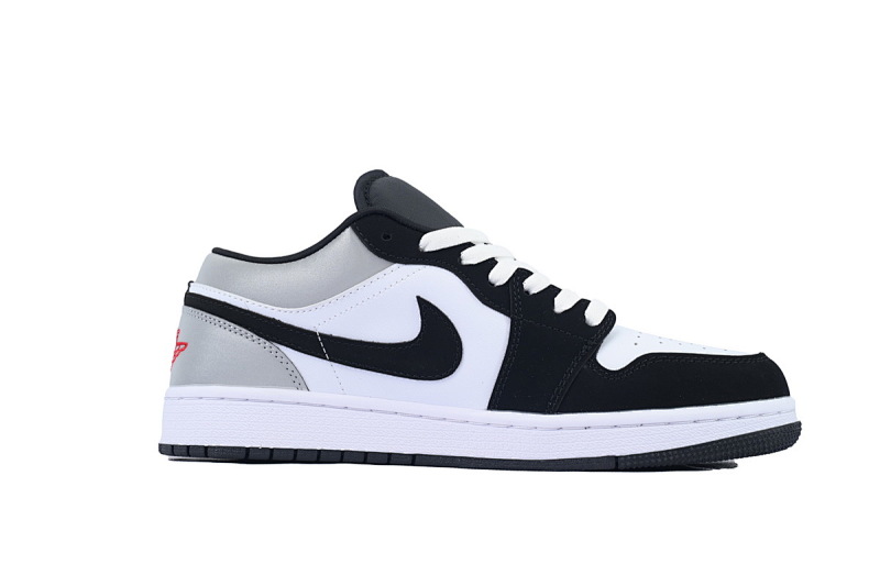 【AA1XH】低反光黑白灰 乔丹1代低帮 HF3188-106 Air Jordan 1 Low 'White Fire Red Black Matte Silver'