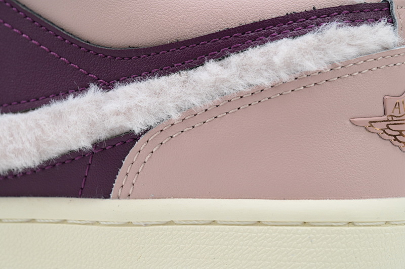 【AA1AQ】枣红粉勾 乔丹1代低帮 FZ3928-200 Air Jordan 1 Low SE GS 'Fur Swoosh'