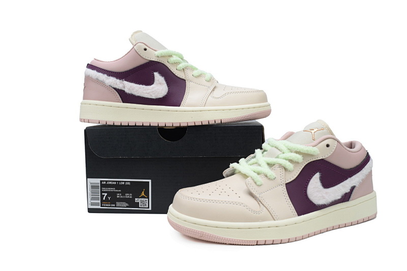 【AA1AQ】枣红粉勾 乔丹1代低帮 FZ3928-200 Air Jordan 1 Low SE GS 'Fur Swoosh'