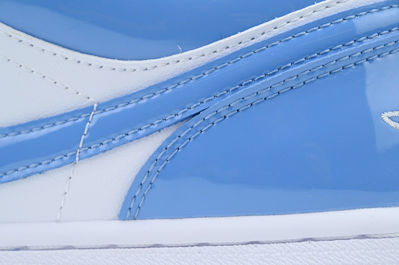 yupoo_325613_fa33ed25.jpg 【AA1XH】低漆皮北卡蓝 乔丹1代低帮 FZ2138-114 Air Jordan 1 Low SE 'Legend Blue'