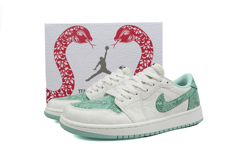 【AA1XH】蛇年白绿 乔丹1代低帮 HF3144-100 Air Jordan 1 Low OG Year of the Snake