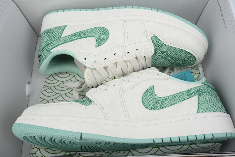 【AA1XH】蛇年白绿 乔丹1代低帮 HF3144-100 Air Jordan 1 Low OG Year of the Snake