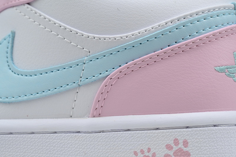 【AA1AQ】白粉蓝 乔丹1代低帮 HM3706-141 Air Jordan 1 Low SE 'Paw Print'