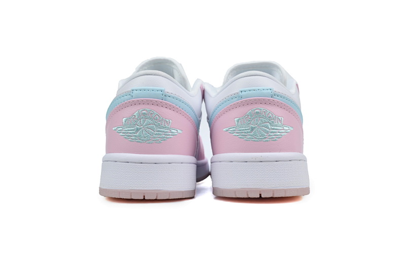 【AA1AQ】白粉蓝 乔丹1代低帮 HM3706-141 Air Jordan 1 Low SE 'Paw Print'