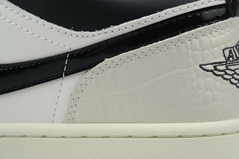 yupoo_326045_1cd0d089.jpg 【AA1AQ】白黑紫 乔丹1代低帮 HF5759-101 Air Jordan 1 Low SE 'Punk Rock'
