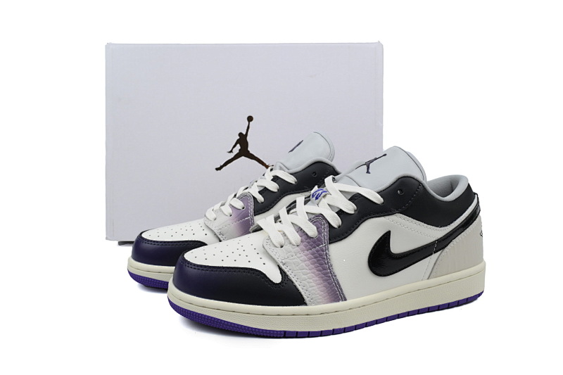 yupoo_326045_4f1f3c18.jpg 【AA1AQ】白黑紫 乔丹1代低帮 HF5759-101 Air Jordan 1 Low SE 'Punk Rock'