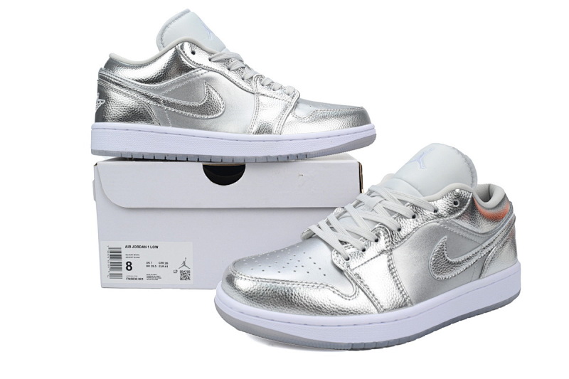 【AA1AQ】银白 乔丹1代低帮 FN5030-001 Air Jordan 1 Low WMNS "Metallic Silver"