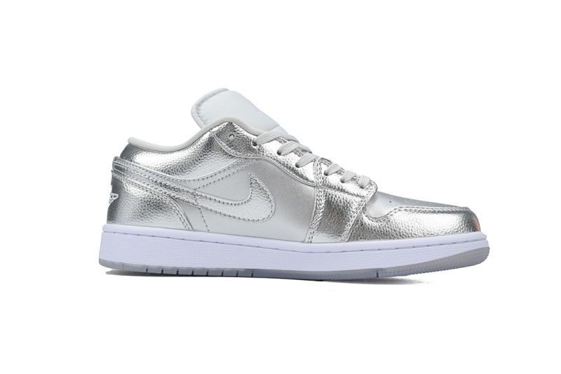 【AA1AQ】银白 乔丹1代低帮 FN5030-001 Air Jordan 1 Low WMNS "Metallic Silver"
