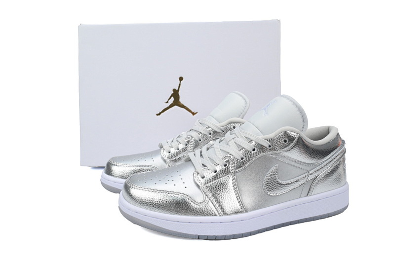 【AA1AQ】银白 乔丹1代低帮 FN5030-001 Air Jordan 1 Low WMNS "Metallic Silver"