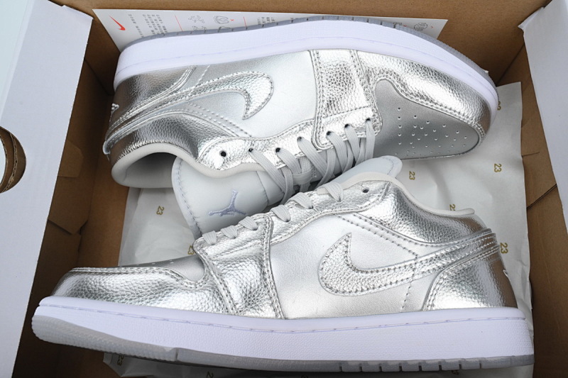 【AA1AQ】银白 乔丹1代低帮 FN5030-001 Air Jordan 1 Low WMNS "Metallic Silver"