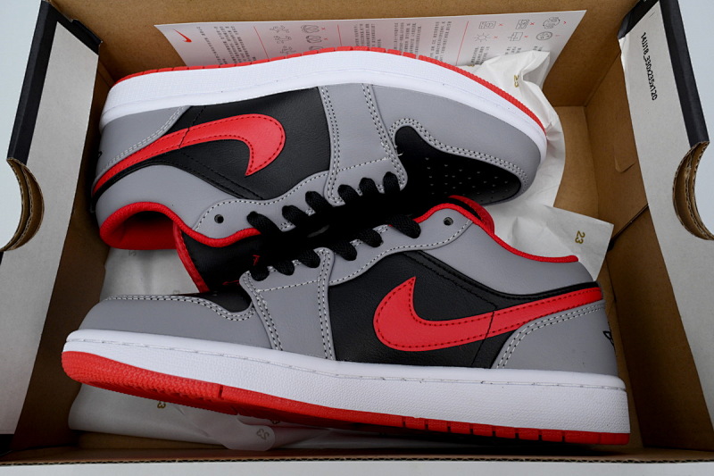 【AA1AQ】灰黑红 乔丹1代低帮 553558-060 Air Jordan 1 Low "Black/Cement Grey"