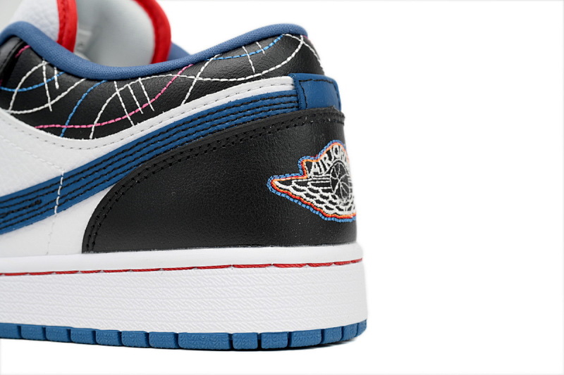 【AA1XH】白黑蓝 乔丹1代低帮 FV3622-141 Air Jordan 1 Low SE "Black/Industrial Blue"