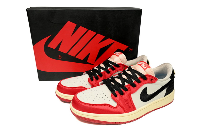 yupoo_327302_8c7c828a.jpg 【AA1XH】公牛芝加哥 乔丹1代低帮 FN0432-100 Air Jordan 1 Low Bulls Chicago