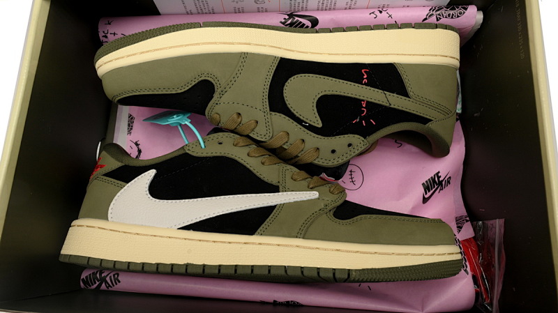 【AA1XH】7.0绿倒勾 乔丹1代低帮 DM7866-002 Travis Scott x Air Jordan 1 Low OG "Black Olive"