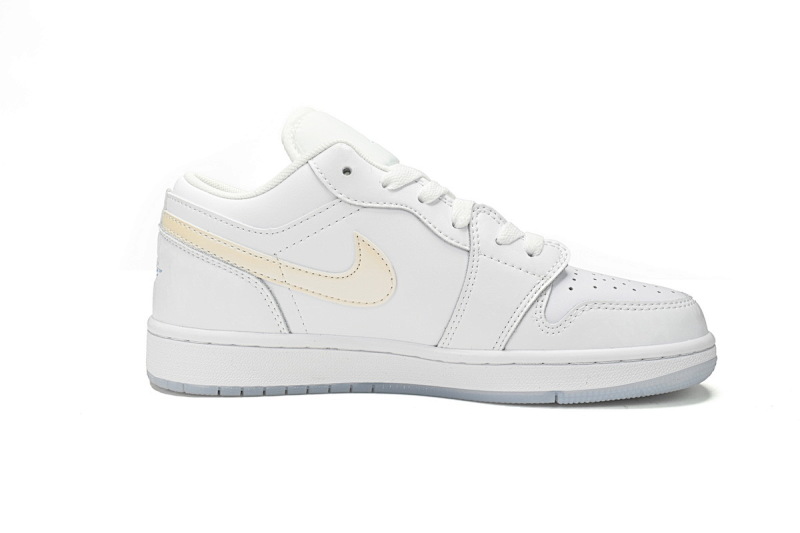 yupoo_327709_2daf5c30.jpg 【AG1AQ】冰雪奇缘 乔丹1代低帮 FQ9112-100 Air Jordan 1 Low GS Glitter Swoosh
