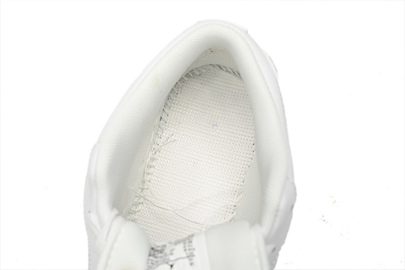 yupoo_327709_a58195d0.jpg 【AG1AQ】冰雪奇缘 乔丹1代低帮 FQ9112-100 Air Jordan 1 Low GS Glitter Swoosh