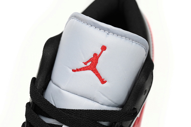 【AG1AQ】黑灰红  乔丹1代低帮  DC0774-062 Air Jordan 1 Low ‘Chicago’Black Gray Red