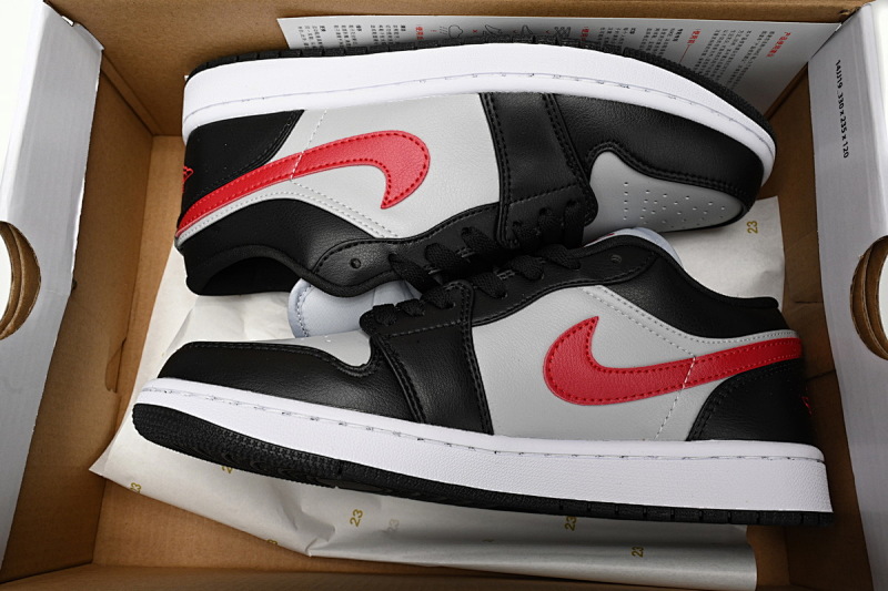 【AG1AQ】黑灰红  乔丹1代低帮  DC0774-062 Air Jordan 1 Low ‘Chicago’Black Gray Red