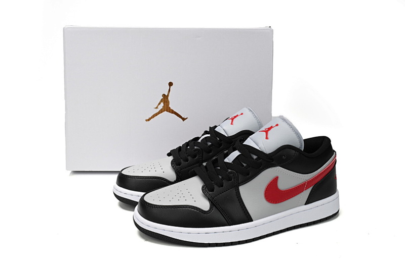 【AG1AQ】黑灰红  乔丹1代低帮  DC0774-062 Air Jordan 1 Low ‘Chicago’Black Gray Red