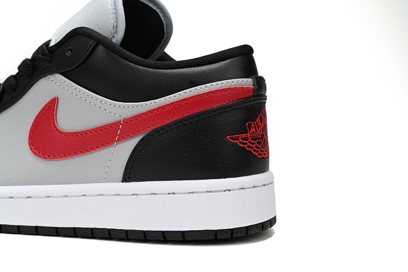 【AG1AQ】黑灰红  乔丹1代低帮  DC0774-062 Air Jordan 1 Low ‘Chicago’Black Gray Red