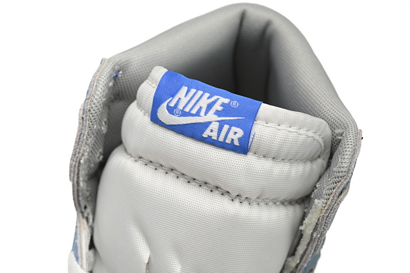 【BA7XH】水洗白蓝 东莞版乔丹1代篮球运动鞋 555088-402 Air Jordan 1 High OG GS Wash North Carolan