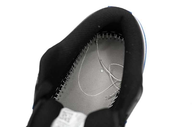 【AG1AQ】黑蓝白 乔丹1代低帮 553558-140  Air Jordan 1 Low "Royal Toe" 2023 Shoes