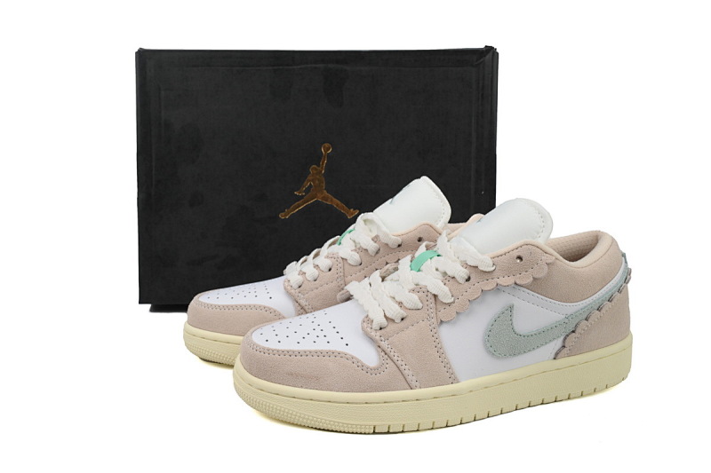 【AG1AQ】花边粉白 乔丹1代低帮 DZ5356-800 Air Jordan 1 Low GS Pink