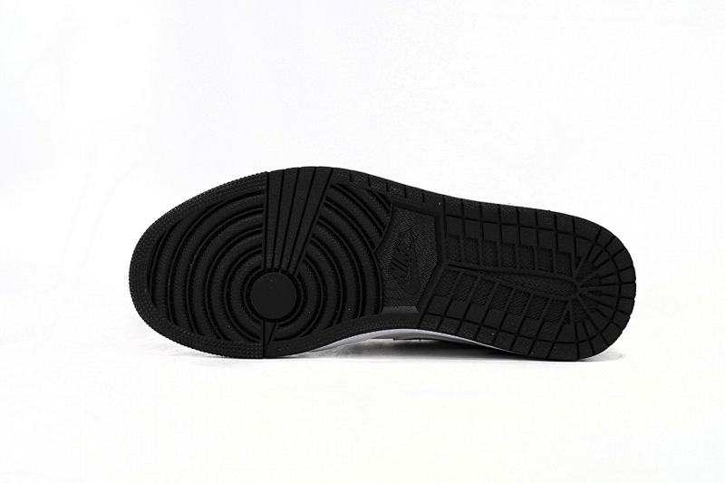yupoo_328502_bd527f31.jpg 【AA1AQ】黑白灰 乔丹1代低帮 552780-018 Air Jordan 1 Low Black and White Gray