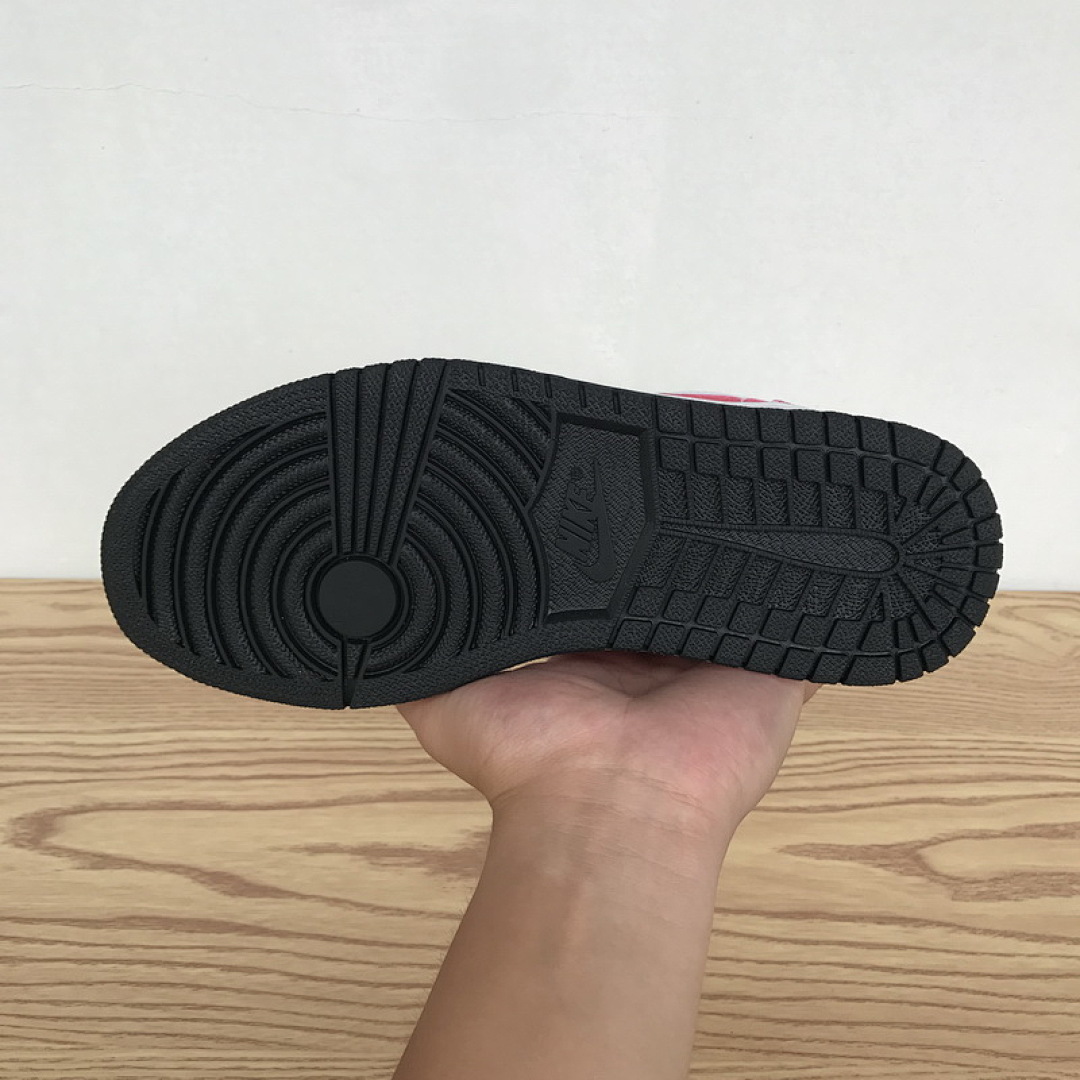 yupoo_328632_451717d6.jpg 【AA1AQ】黑白粉 乔丹1代低帮 554723-106 Air Jordan 1 Low(GS) Pinksicle