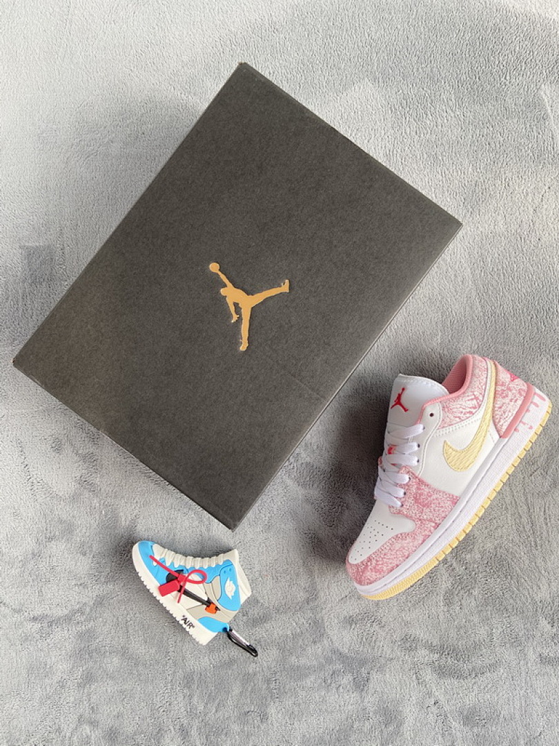 【AA1AQ】冰淇淋 乔丹1代低帮 CW7104-601 Air Jordan 1 Low SE GS Paint Drip