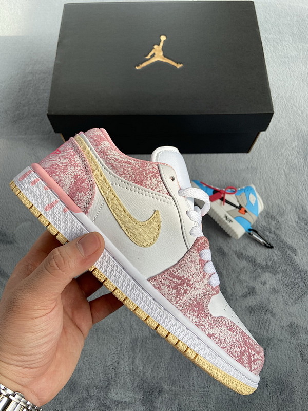 【AA1AQ】冰淇淋 乔丹1代低帮 CW7104-601 Air Jordan 1 Low SE GS Paint Drip