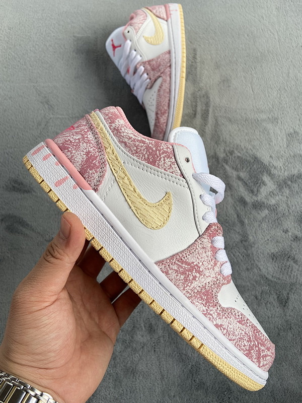 【AA1AQ】冰淇淋 乔丹1代低帮 CW7104-601 Air Jordan 1 Low SE GS Paint Drip