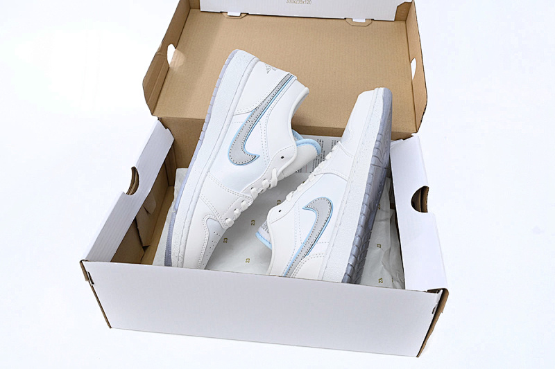 【AA1AQ】白银反光 乔丹1代低帮 FB1874-101 Air Jordan 1 Low “Dare To Fly”