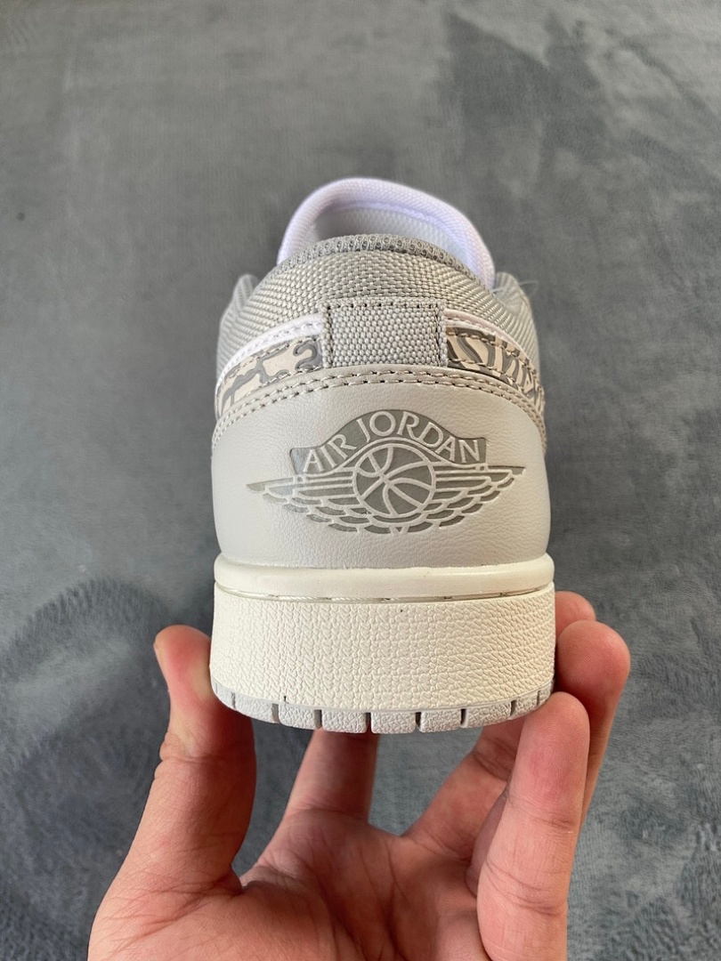 【AA1AQ】白灰爆裂纹 乔丹1代低帮 DH4269-100 Air Jordan 1 Low PRM Elephant Print