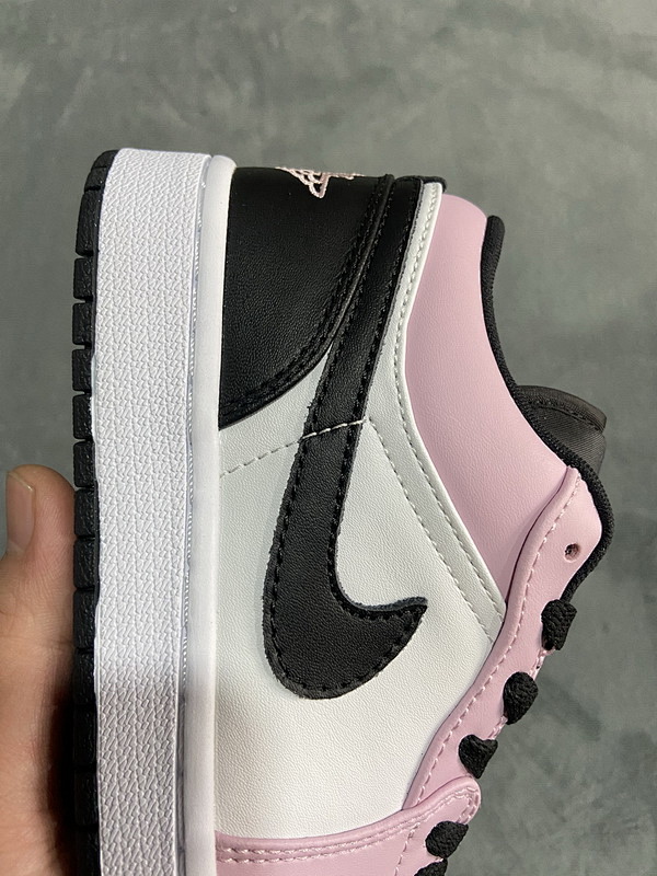 【AA1AQ】白粉 乔丹1代低帮 554723-601 Air Jordan 1 Retro Low（GS）White Pink